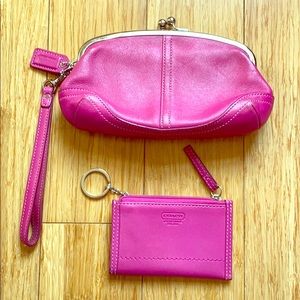 Coach Wristlet w/Matching Credit Card Holder
